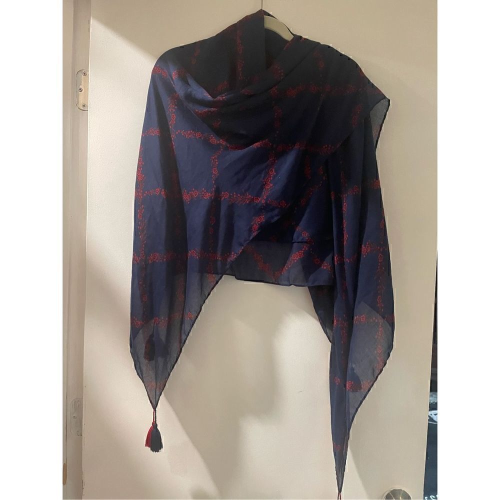 Scarf or beach cover